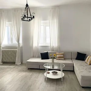 Apartament White