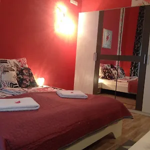 rezervați aici