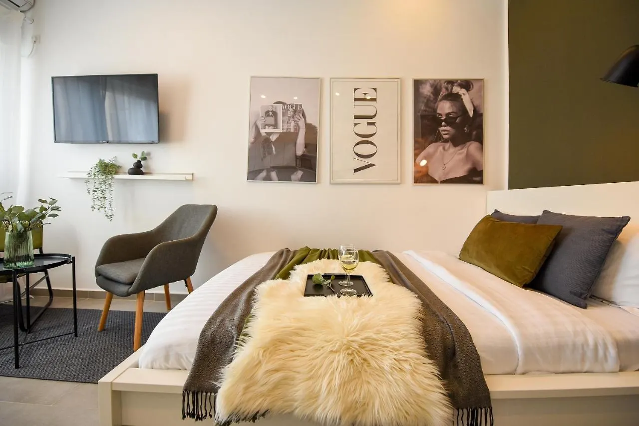 Classy Comfort - Chic Studio On Regina Elisabeta Bucharest Apartment